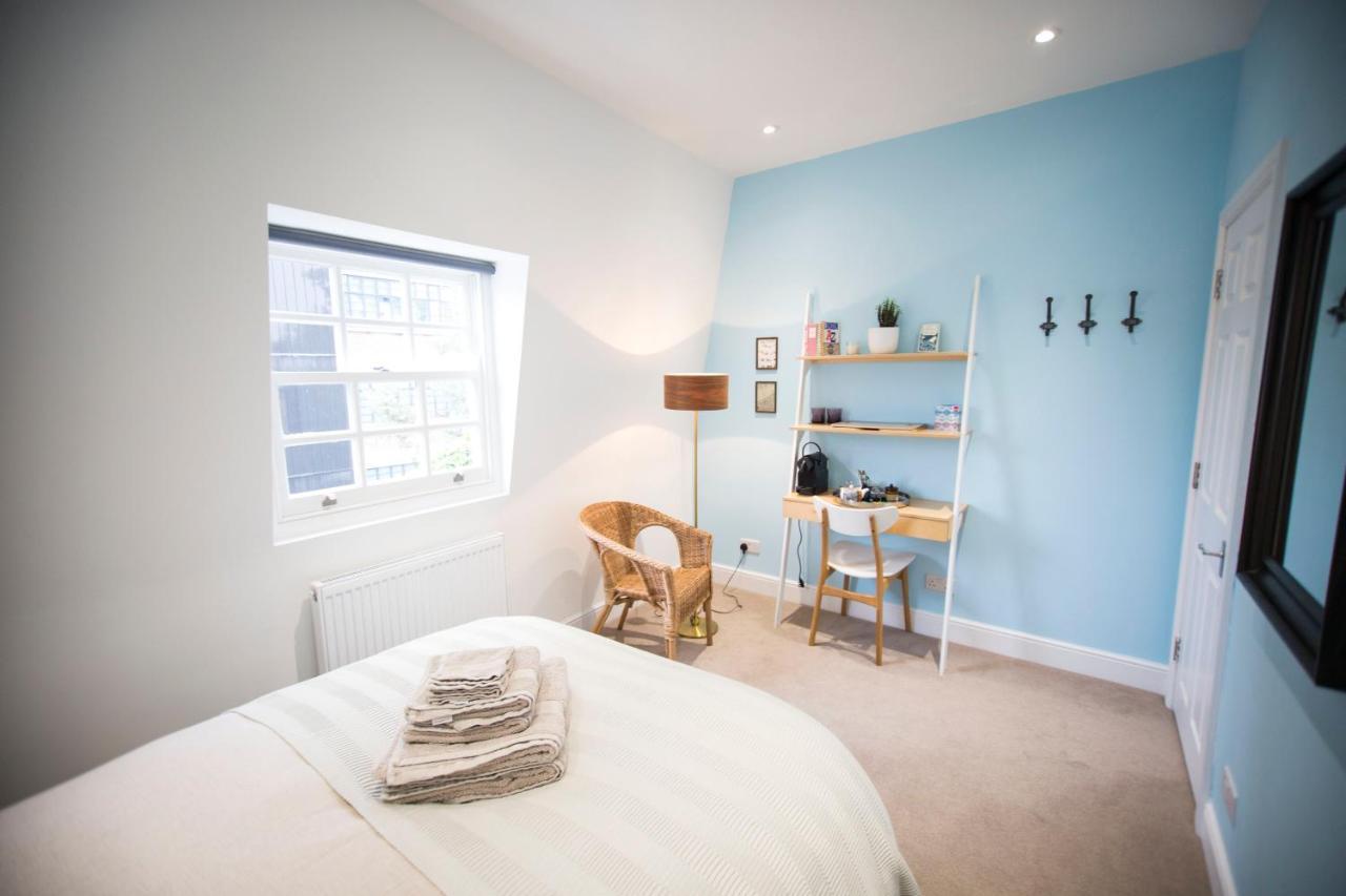 Luxury Bed Just Off The Canal Hotel London Exterior photo
